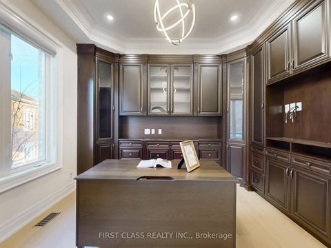 Photo 19 at 99 Rivermill Crescent, Patterson, Vaughan