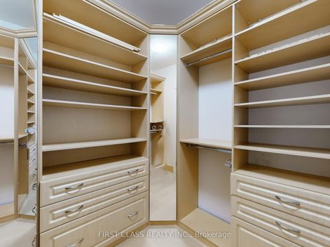 Photo 31 at 99 Rivermill Crescent, Patterson, Vaughan