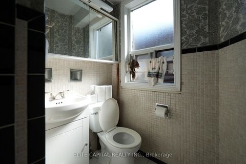 Photo 10 at 122 Marchmount Road, Wychwood, Toronto