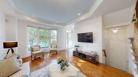 Photo 1 at 2244 Norfolk Drive, RO River Oaks, Oakville