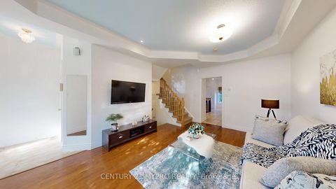 Photo 5 at 2244 Norfolk Drive, RO River Oaks, Oakville