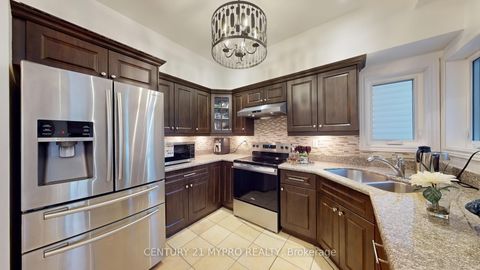 Photo 8 at 2244 Norfolk Drive, RO River Oaks, Oakville