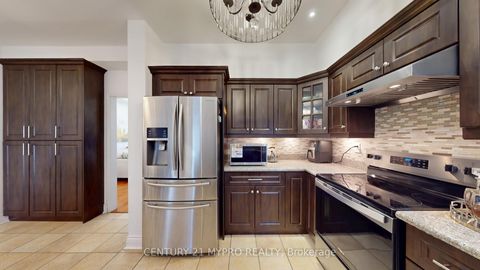 Photo 9 at 2244 Norfolk Drive, RO River Oaks, Oakville