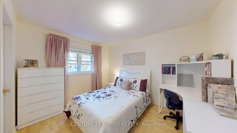 Photo 21 at 2244 Norfolk Drive, RO River Oaks, Oakville