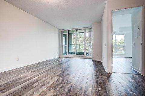 Photo 7 at 209 - 525 Wilson Avenue, Clanton Park, Toronto