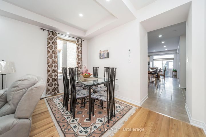 Photo 10 at 13 Clunburry Road, Northwest Brampton, Brampton