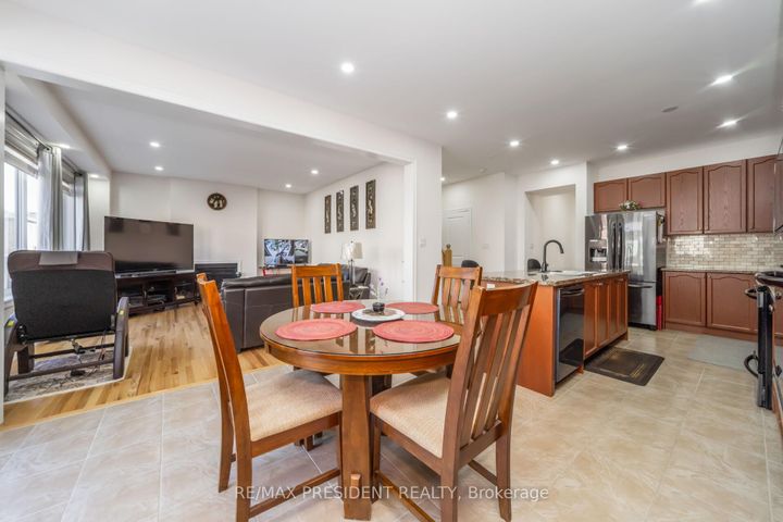 Photo 15 at 13 Clunburry Road, Northwest Brampton, Brampton