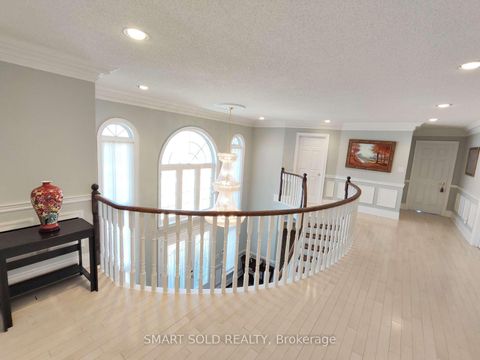 Photo 9 at 67 Chantilly Crescent, Westbrook, Richmond Hill