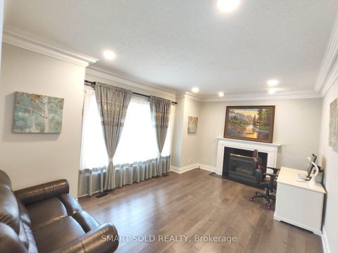 Photo 20 at 67 Chantilly Crescent, Westbrook, Richmond Hill