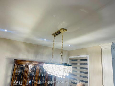 Photo 2 at 204 Mary Street, CO Central, Oakville