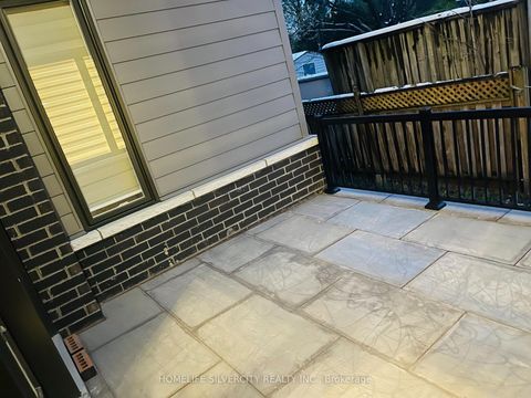 Photo 5 at 204 Mary Street, CO Central, Oakville