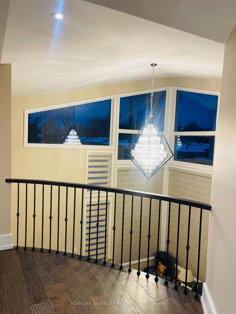 Photo 6 at 204 Mary Street, CO Central, Oakville