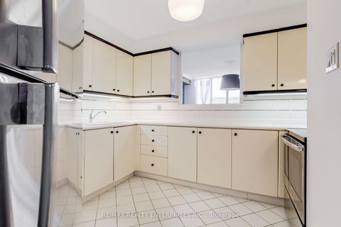 Photo 12 at 304 - 2285 Lake Shore Boulevard W, Mimico, Toronto