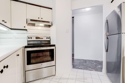 Photo 15 at 304 - 2285 Lake Shore Boulevard W, Mimico, Toronto