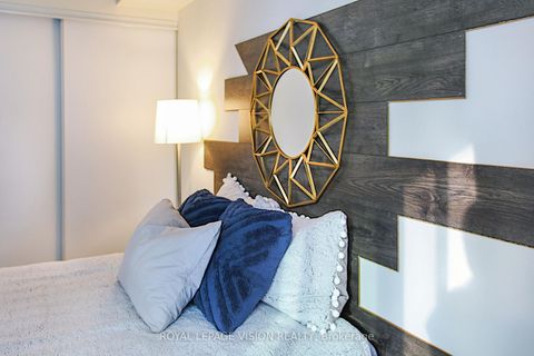 Photo 13 at N1808 - 6 Sonic Way, Flemingdon Park, Toronto