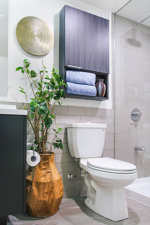 Photo 27 at N1808 - 6 Sonic Way, Flemingdon Park, Toronto