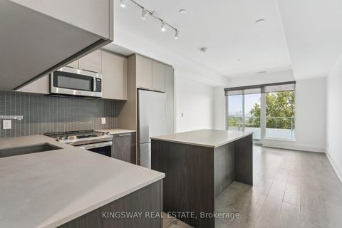 Photo 5 at 604 - 20 Brin Drive, Humber Valley, Toronto