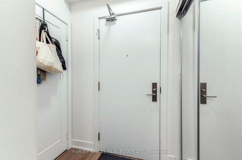 Photo 4 at 1508 - 318 Richmond Street W, Waterfront Communities C1, Toronto