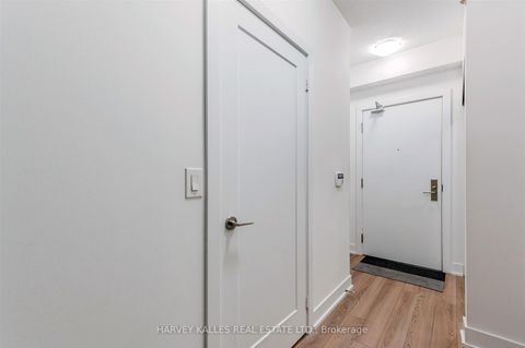 Photo 5 at 1508 - 318 Richmond Street W, Waterfront Communities C1, Toronto