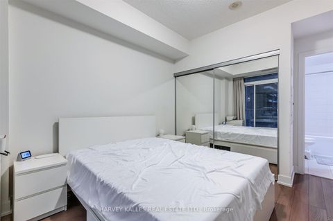 Photo 22 at 1508 - 318 Richmond Street W, Waterfront Communities C1, Toronto