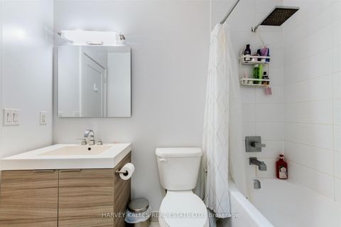 Photo 23 at 1508 - 318 Richmond Street W, Waterfront Communities C1, Toronto