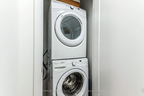 Photo 25 at 1508 - 318 Richmond Street W, Waterfront Communities C1, Toronto