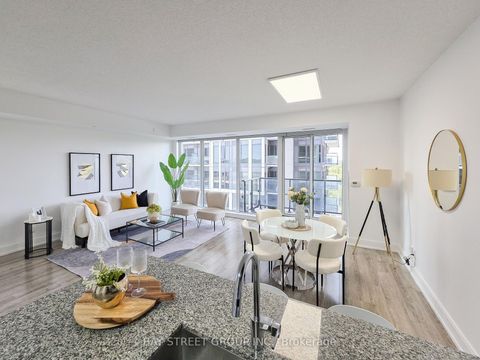 Photo 1 at 705B - 9608 Yonge Street, North Richvale, Richmond Hill