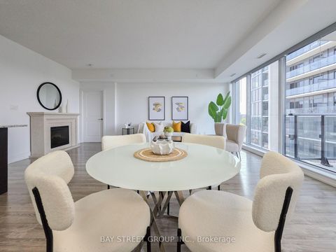 Photo 2 at 705B - 9608 Yonge Street, North Richvale, Richmond Hill