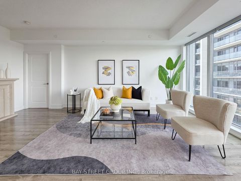 Photo 3 at 705B - 9608 Yonge Street, North Richvale, Richmond Hill