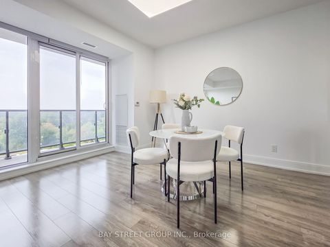 Photo 9 at 705B - 9608 Yonge Street, North Richvale, Richmond Hill