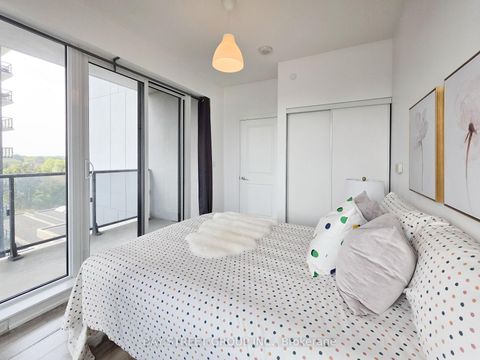 Photo 18 at 705B - 9608 Yonge Street, North Richvale, Richmond Hill