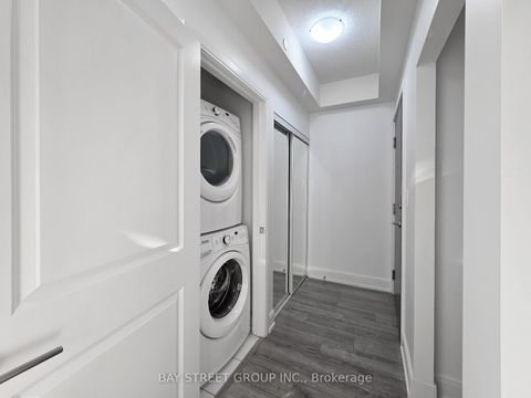 Photo 25 at 705B - 9608 Yonge Street, North Richvale, Richmond Hill