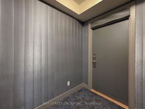 Photo 27 at 705B - 9608 Yonge Street, North Richvale, Richmond Hill