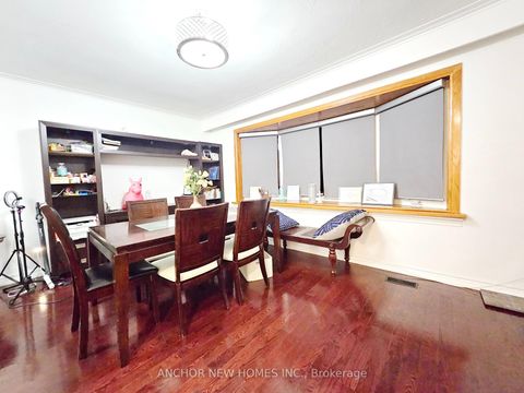 Photo 3 at 28 Eringate Drive, West Deane, Toronto
