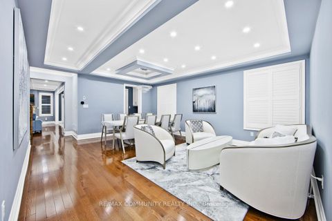 Photo 2 at 7 Seager Street, Rural Richmond Hill, Richmond Hill