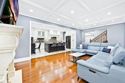 Photo 7 at 7 Seager Street, Rural Richmond Hill, Richmond Hill