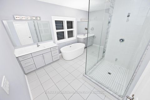 Photo 18 at 7 Seager Street, Rural Richmond Hill, Richmond Hill