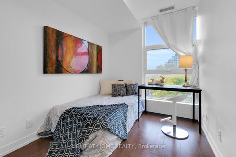 Photo 6 at 701 - 10 Willison Square, Chinatown, Toronto