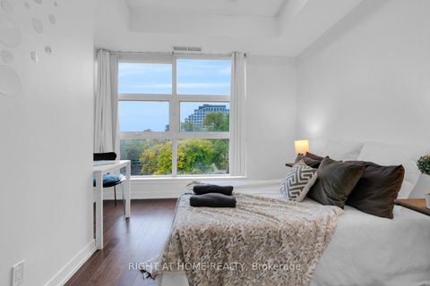 Photo 7 at 701 - 10 Willison Square, Chinatown, Toronto