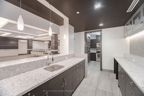 Photo 41 at 3109 - 3600 Highway 7, Vaughan Corporate Centre, Vaughan