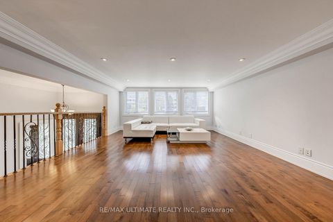 Photo 10 at 19 Bonnington Place, Willowdale East, Toronto