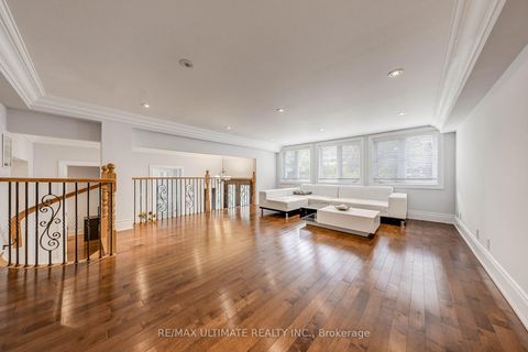 Photo 11 at 19 Bonnington Place, Willowdale East, Toronto