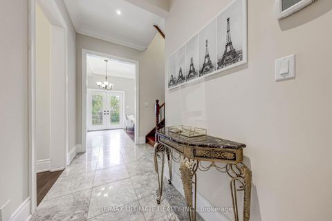 Photo 14 at 19 Bonnington Place, Willowdale East, Toronto