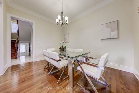 Photo 17 at 19 Bonnington Place, Willowdale East, Toronto