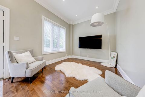 Photo 25 at 19 Bonnington Place, Willowdale East, Toronto