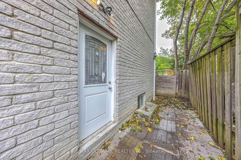 Photo 42 at 19 Bonnington Place, Willowdale East, Toronto