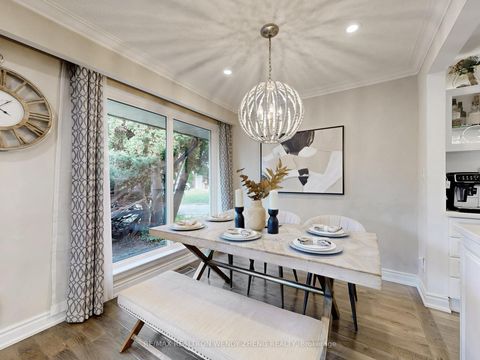 Photo 12 at 164 Kenvale Court, Mill Pond, Richmond Hill