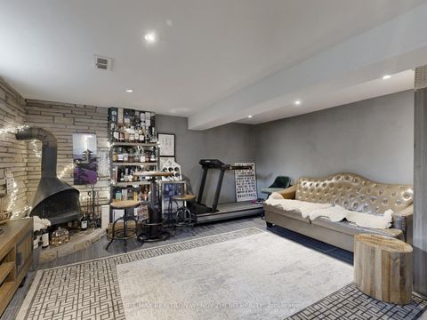 Photo 24 at 164 Kenvale Court, Mill Pond, Richmond Hill