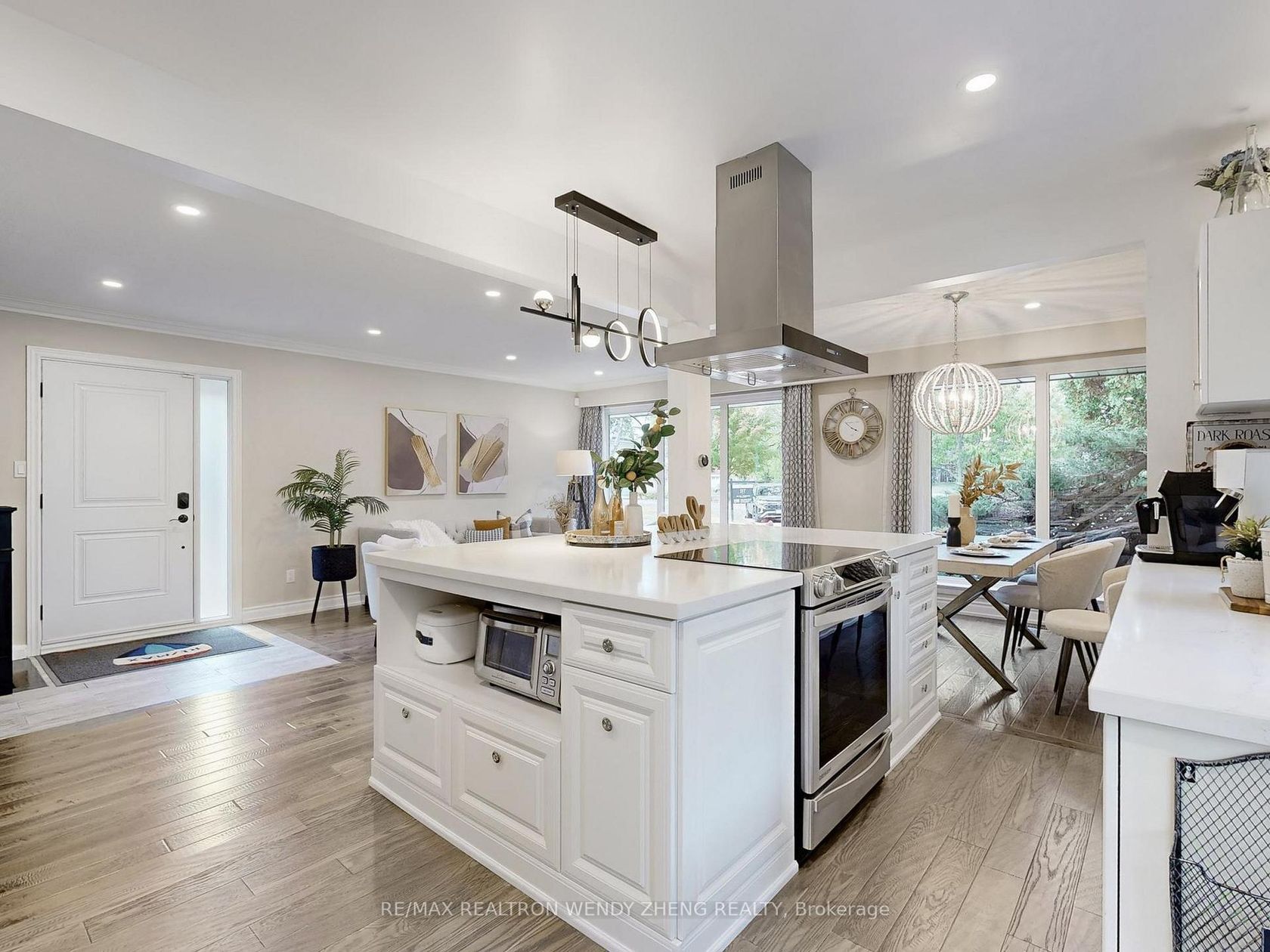 164 Kenvale Court, Mill Pond, Richmond Hill 