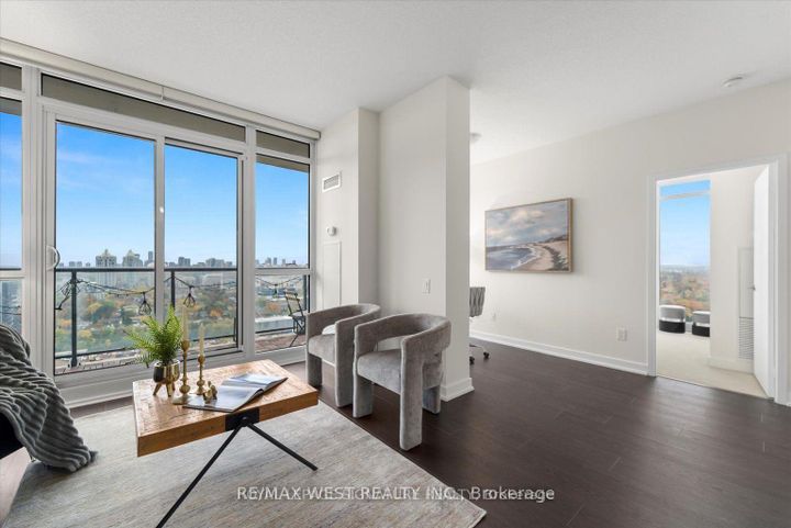 Photo 14 at 3517 - 121 McMahon Drive, Bayview Village, Toronto